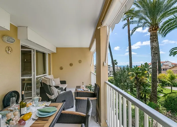 Apartment Saint Laurent Garden View - Happy